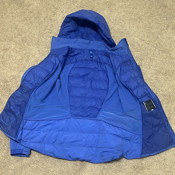 Lululemon Jacket - Picture 3 of 6